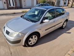 Renault Megane II Dynamique 2.0 16v 4P Mogliani Automotores